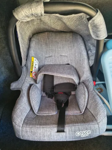 Bebê conforto e banheira