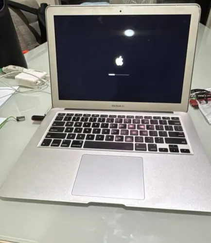 MacBook