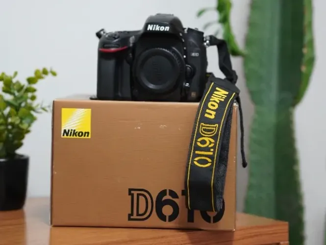 Nikon D610 - Apenas 3977 cliques (IMPECÁVEL)