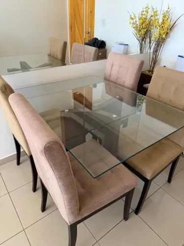 Mesa de 4 Lugares + 4 cadeiras