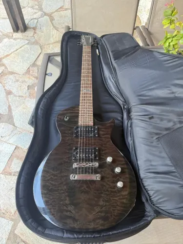 Guitarra ESP LTD EC-100QM - Excelente custo-benefício