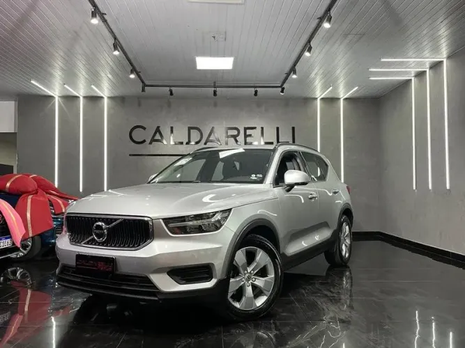 Volvo XC40 T-4 2.0 190cv FWD 2019