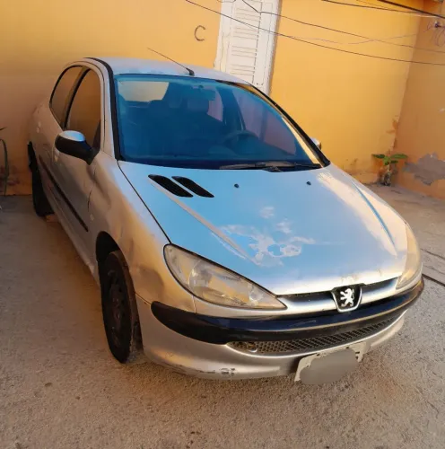 Peugeot 206 Selection/ Sensation 1.0 16V 3P 2005