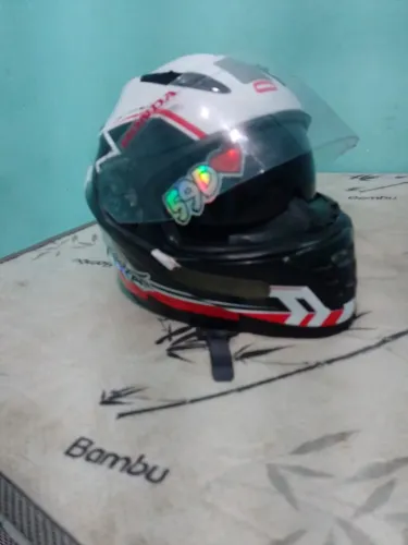 Vendo capacete norisk valor negocialvel tamanho 60