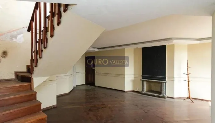 Cobertura de 335 m² com 4 dormitórios e lazer completo em Vila Prudente