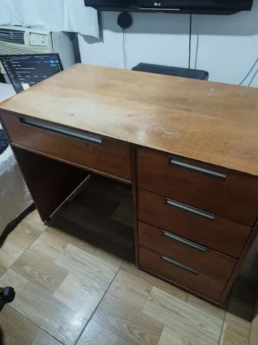Mesa de madeira verdadeira para escritório ou quarto
