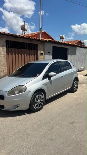 Fiat Punto Essence 1.6 Flex 16V 5P 2011