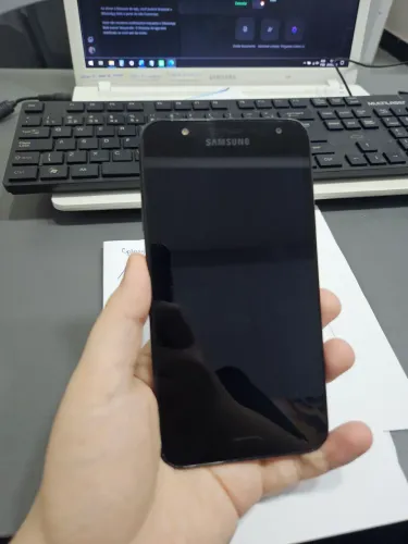 Celular Samsung Galaxy J7 Neo