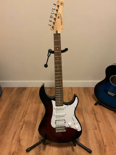 Guitarra Yamaha Pacífica