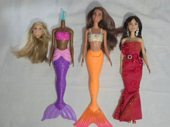 Lote de bonecas barbies