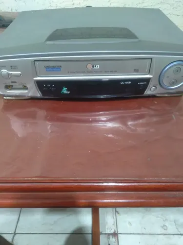 Video cassete lg cc-400B