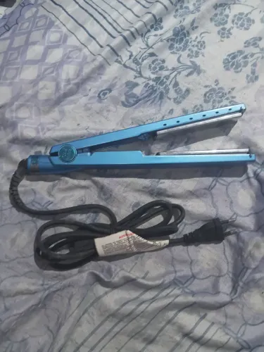 BabylissPRO 2091 Prancha Nano Titanium By Roger Profissional 450°F
