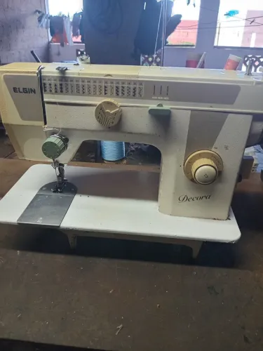 Máquina de costura