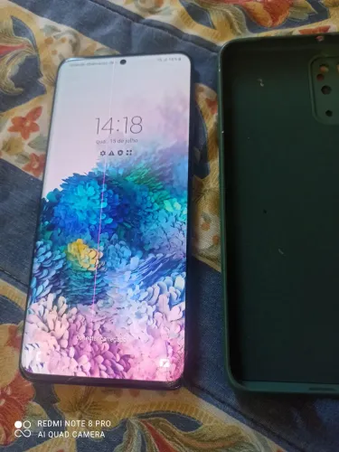 Samsung S20 Plus.