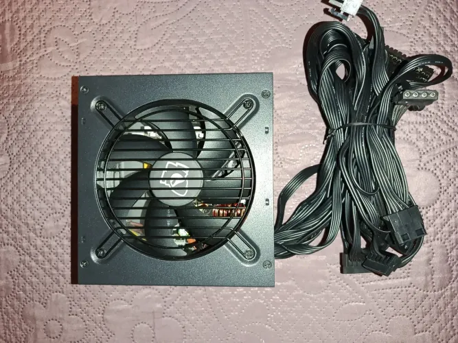 USADA - Fonte de Pc Mancer Thunder 400W 80 Plus Bronze (modelo MCR-THR400-BLO1)