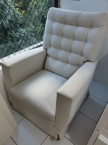 Vendo Poltrona - ótimo estado