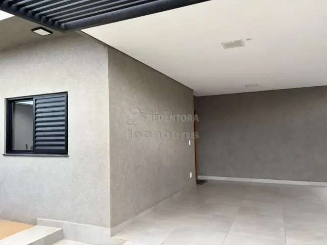 Casa 2 dormitórios sendo 1 tipo apartamento.