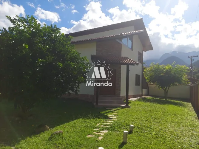 Casa de 3 qts. em Condomínio na Cotia, terrenão plano