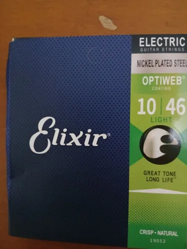 Vendo encordoamento elixir guitarra 010