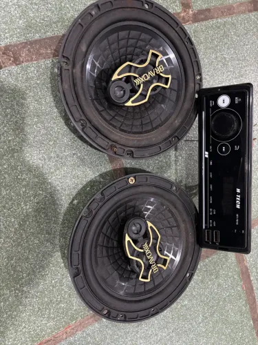 Rádio com Bluetooth e par de auto falantes