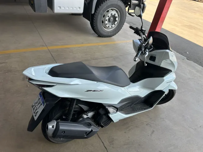 Honda PCX 2024 - Único dono - Apenas 7.500 km