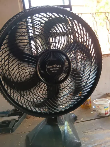 Ventilador Britânia 40 cm semi novo