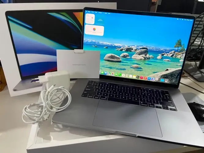MacBook Pro 16" Apple A2141 - Intel Core i7 2.6 GHz | 16 GB RAM | SSD 512 GB