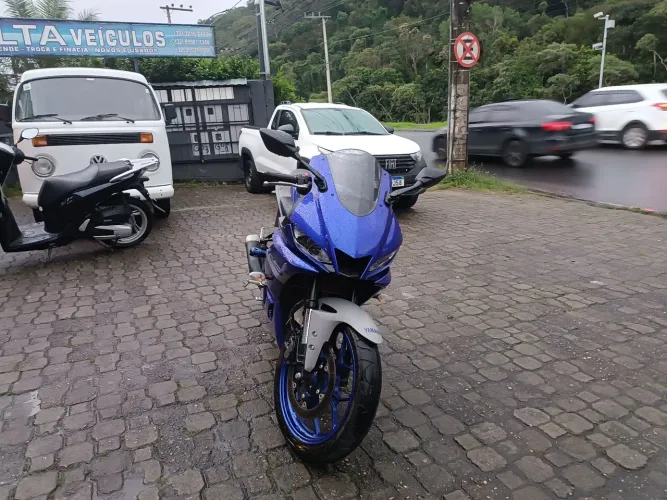 Yamaha YZF R3 321c