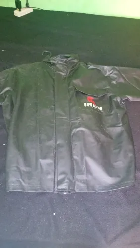 Capa de chuva nova