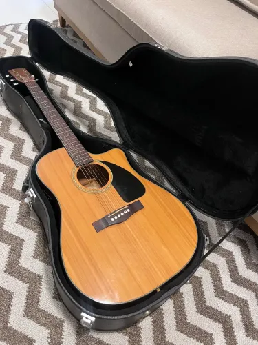 Violão Fender CD-60CE