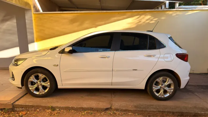 Chevrolet Onix Hatch Premier 1.0 12V TB Flex Aut. 4P 2021