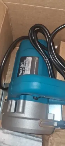 Makita 220v, nova sem uso