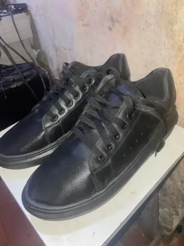 SAPATO TÊNIS PRETO CASUAL tam 40