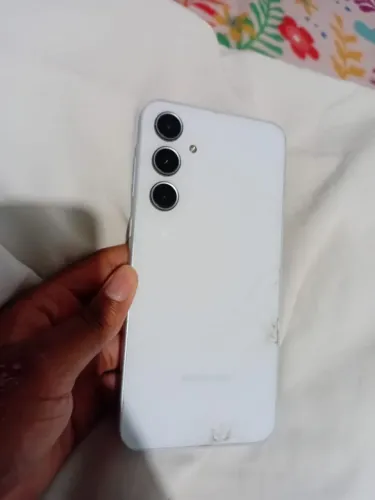 SAMSUNG A35