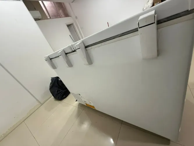 Freezer 411 litros novíssimo