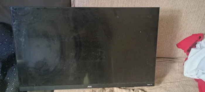 Tv nova 32 ,450 reais 