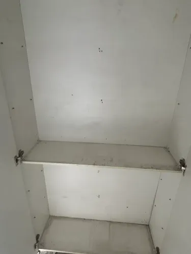 Armário de 2 portas de cor branco