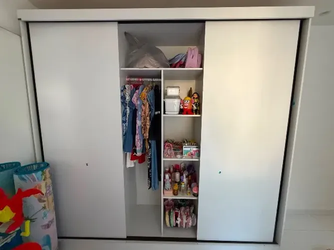 Guarda roupa de casal 3 portas - Ler a observação no anúncio