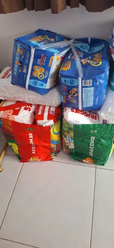 Fraldas huggies 