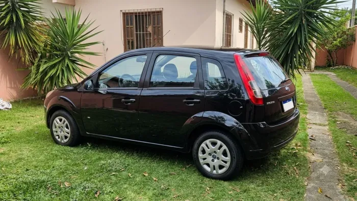 Ford Fiesta SE 1.6 8V Flex 5P 2014
