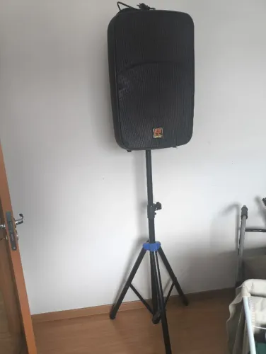 Caixa De Som Staner Sr315 Biamplificada 300w Preta