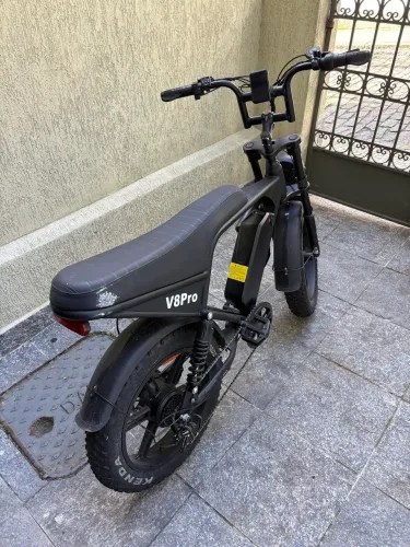 SEMINOVO BIKE V8 PRO