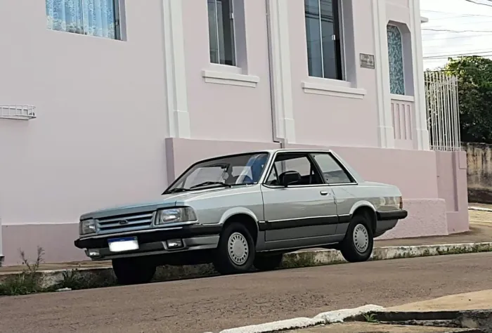 Ford Del Rey GLX 1.6/1.8 / GL 1.6/1.8 2P E 4P 1988