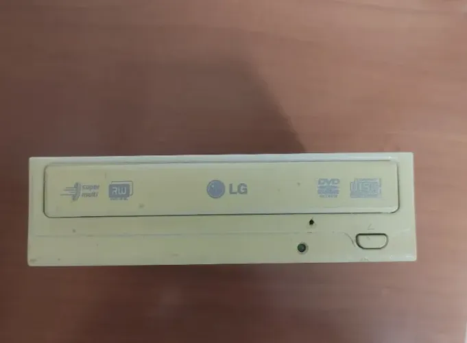 LEITOR DE DVD  IDE PARA COMPUTADOR / CPU / MARCA LG 