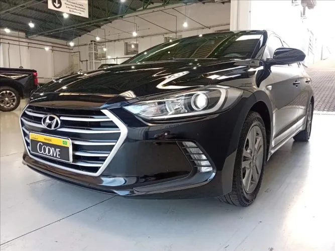 Hyundai Elantra 2.0 16V Flex Aut. 2017