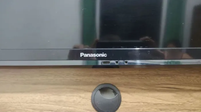 Tv Panasonic 32 com controle 