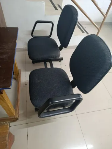 Longarina Diretor 2 Lugares Braços Tecido Preto