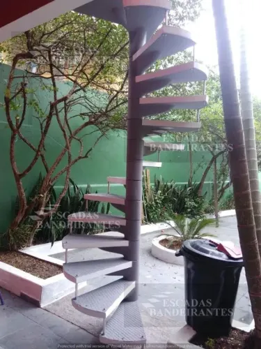 Escada em concreto 