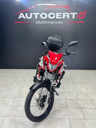 Vende-se XRE 300 EXTREMAMENTE NOVA