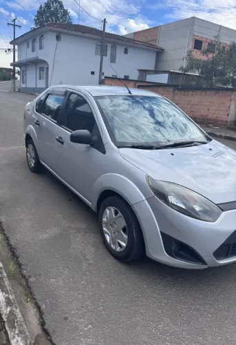 Ford Fiesta Sedan 1.0 8V Flex 4P 2012